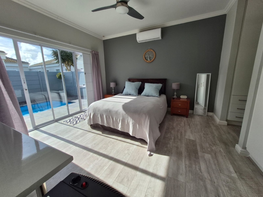 3 Bedroom Property for Sale in Sunningdale Western Cape